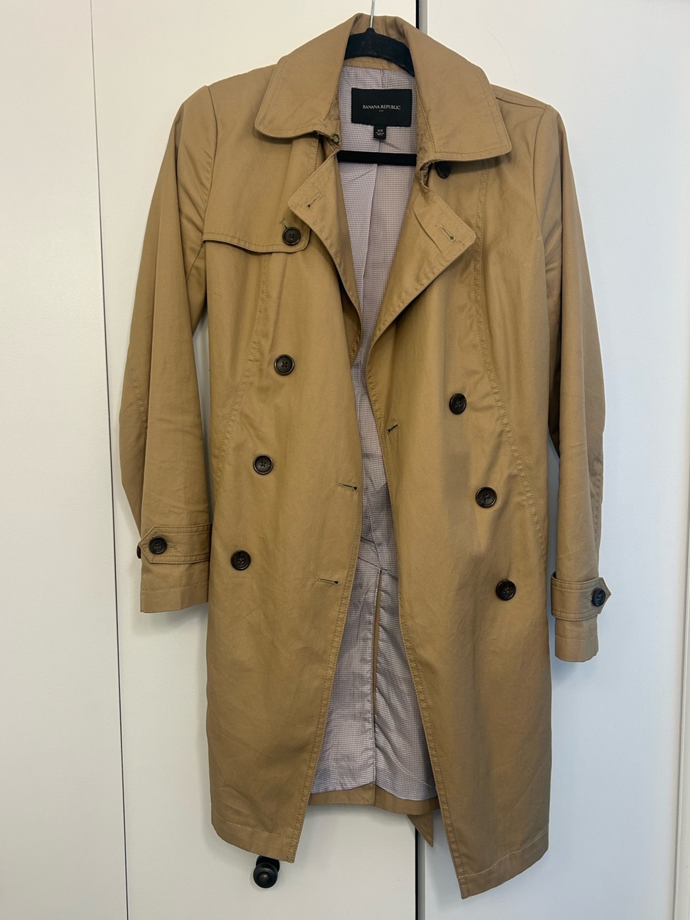 Banana Republic Classic Camel Double-Breasted Trench Coat
